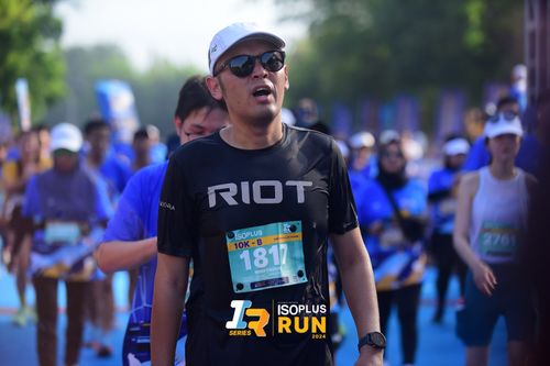 Race photo from Isoplus Run 2024 Surabaya