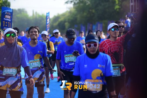 Race photo from Isoplus Run 2024 Surabaya