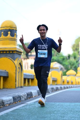 Race photo from KEMLU RUN 2025