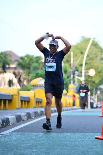 Race photo from KEMLU RUN 2025
