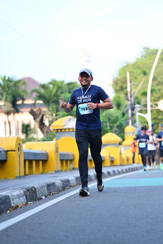 Race photo from KEMLU RUN 2025