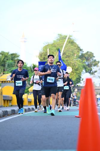 Race photo from KEMLU RUN 2025