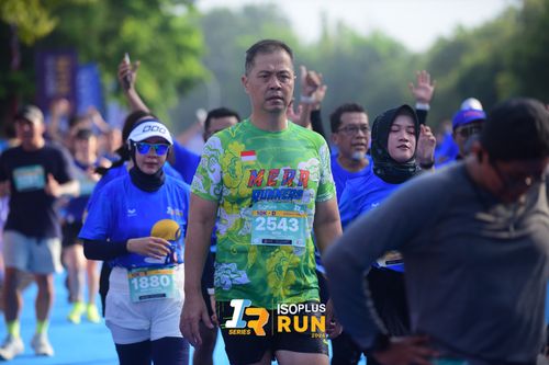 Race photo from Isoplus Run 2024 Surabaya