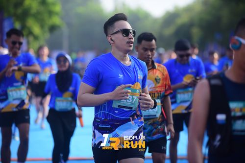 Race photo from Isoplus Run 2024 Surabaya