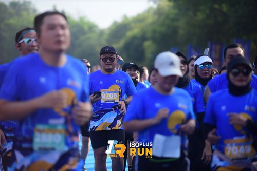 Race photo from Isoplus Run 2024 Surabaya