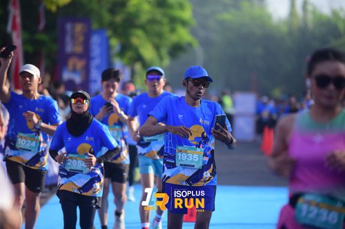 Race photo from Isoplus Run 2024 Surabaya