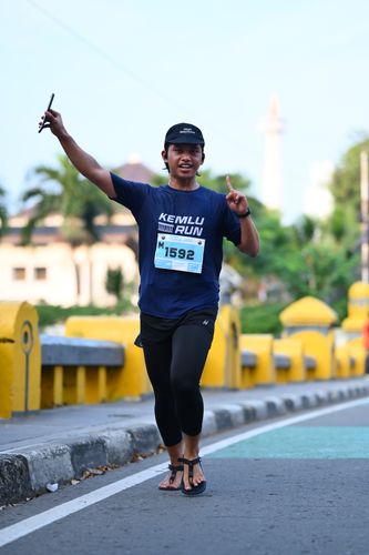 Race photo from KEMLU RUN 2025