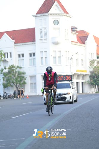 Race photo from SURABAYA ISOPLUS MARATHON 2025