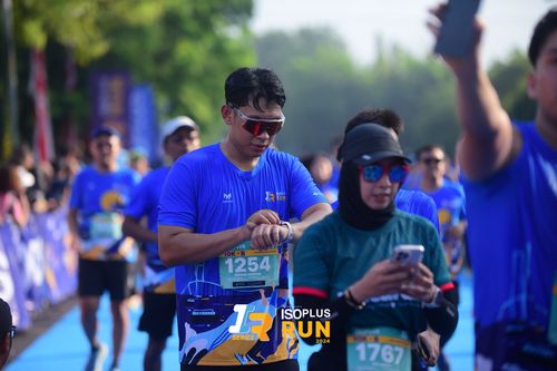 Race photo from Isoplus Run 2024 Surabaya