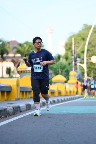 Race photo from KEMLU RUN 2025