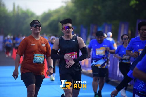 Race photo from Isoplus Run 2024 Surabaya