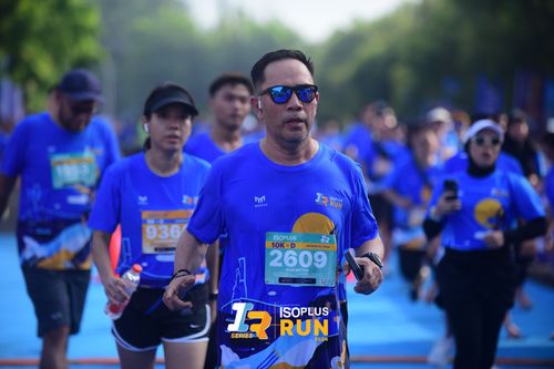 Race photo from Isoplus Run 2024 Surabaya
