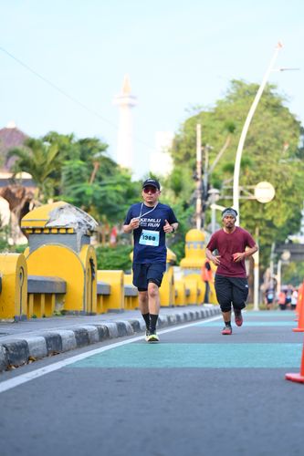 Race photo from KEMLU RUN 2025