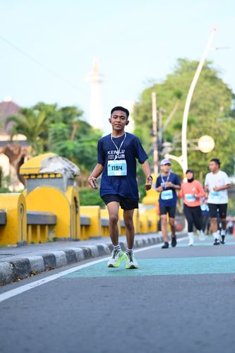 Race photo from KEMLU RUN 2025