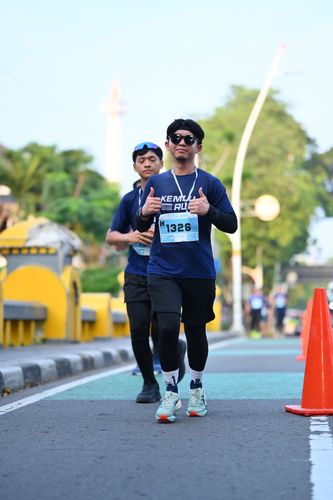 Race photo from KEMLU RUN 2025