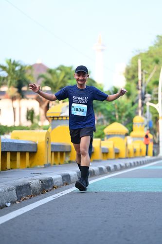 Race photo from KEMLU RUN 2025