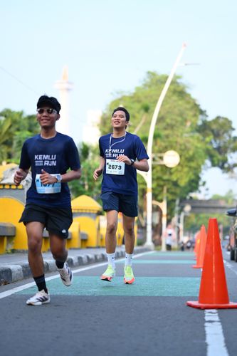 Race photo from KEMLU RUN 2025