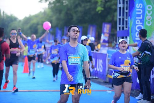 Race photo from Isoplus Run 2024 Surabaya
