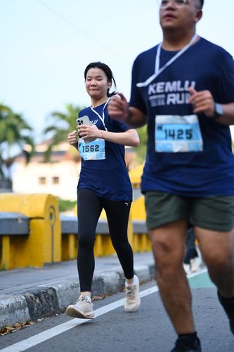 Race photo from KEMLU RUN 2025