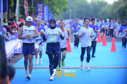 Race photo from Isoplus Run 2024 Surabaya