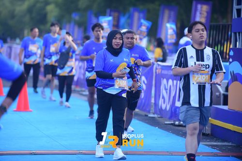 Race photo from Isoplus Run 2024 Surabaya