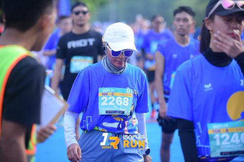 Race photo from Isoplus Run 2024 Surabaya