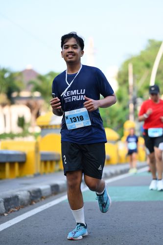 Race photo from KEMLU RUN 2025