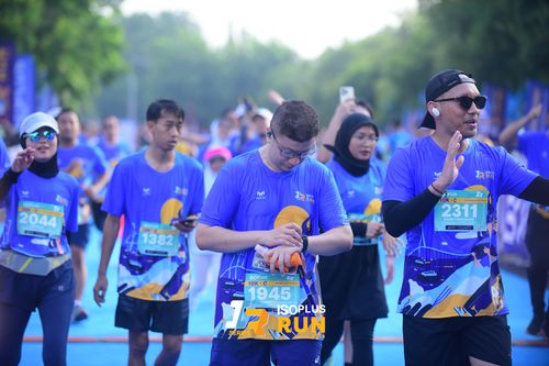 Race photo from Isoplus Run 2024 Surabaya