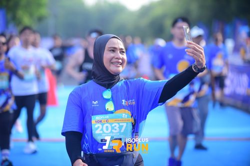 Race photo from Isoplus Run 2024 Surabaya