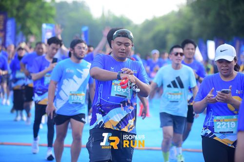 Race photo from Isoplus Run 2024 Surabaya