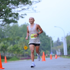Race photo from BOGORUN 2026