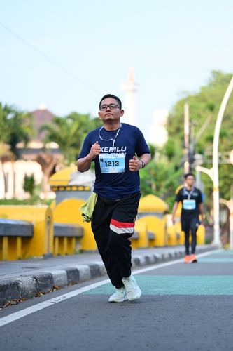 Race photo from KEMLU RUN 2025