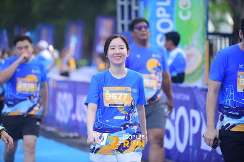 Race photo from Isoplus Run 2024 Surabaya