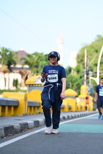 Race photo from KEMLU RUN 2025