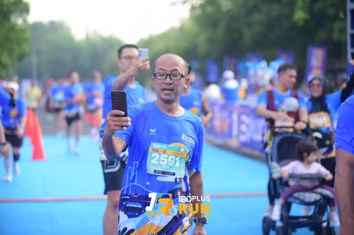 Race photo from Isoplus Run 2024 Surabaya