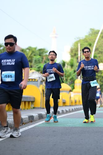 Race photo from KEMLU RUN 2025
