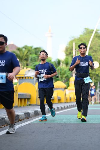 Race photo from KEMLU RUN 2025