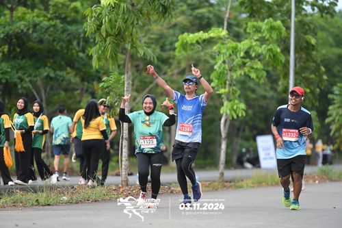 Race photo from Arutmin Borneo Run 2024