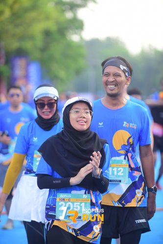 Race photo from Isoplus Run 2024 Surabaya