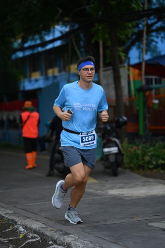 Race photo from KEMLU RUN 2025