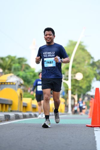 Race photo from KEMLU RUN 2025