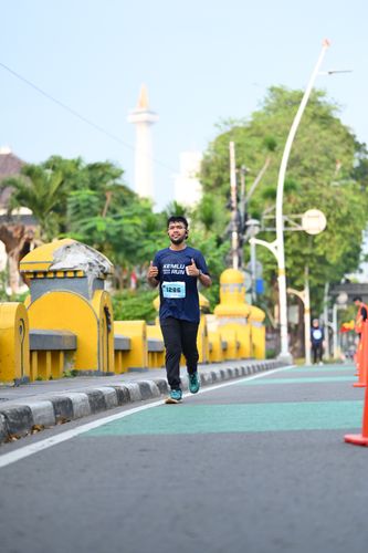 Race photo from KEMLU RUN 2025