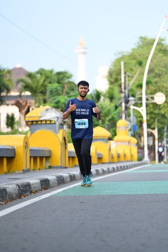 Race photo from KEMLU RUN 2025