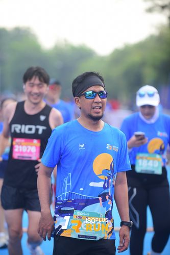 Race photo from Isoplus Run 2024 Surabaya