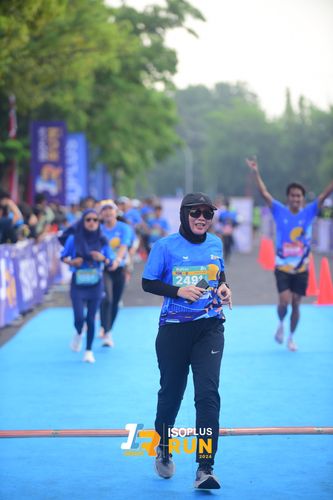 Race photo from Isoplus Run 2024 Surabaya