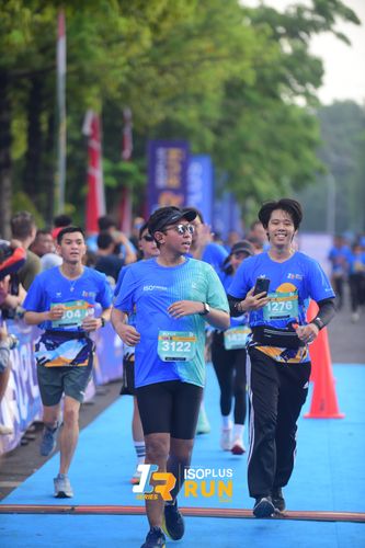 Race photo from Isoplus Run 2024 Surabaya