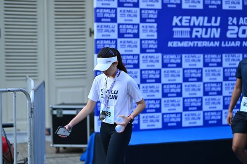Race photo from KEMLU RUN 2025