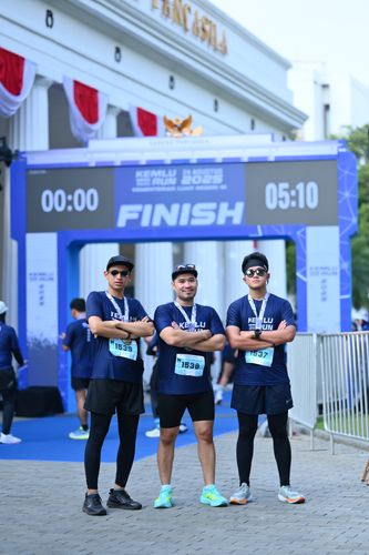 Race photo from KEMLU RUN 2025