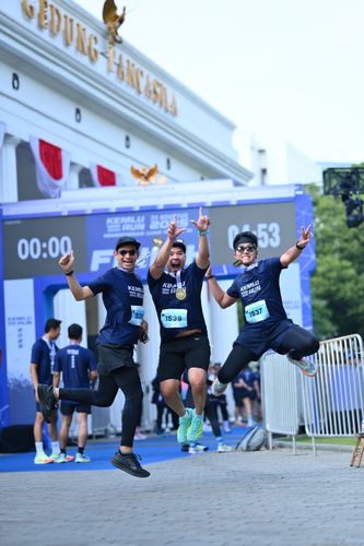 Race photo from KEMLU RUN 2025