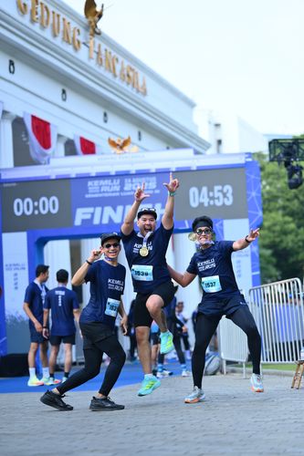 Race photo from KEMLU RUN 2025